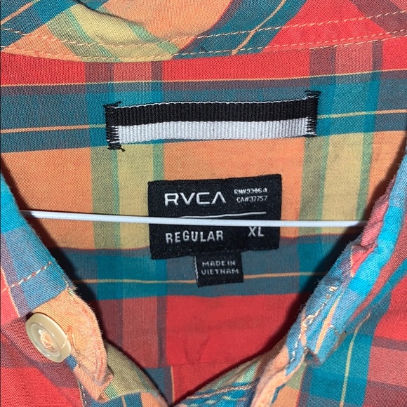 Men’s Casual Button Down - Picture 3 of 3